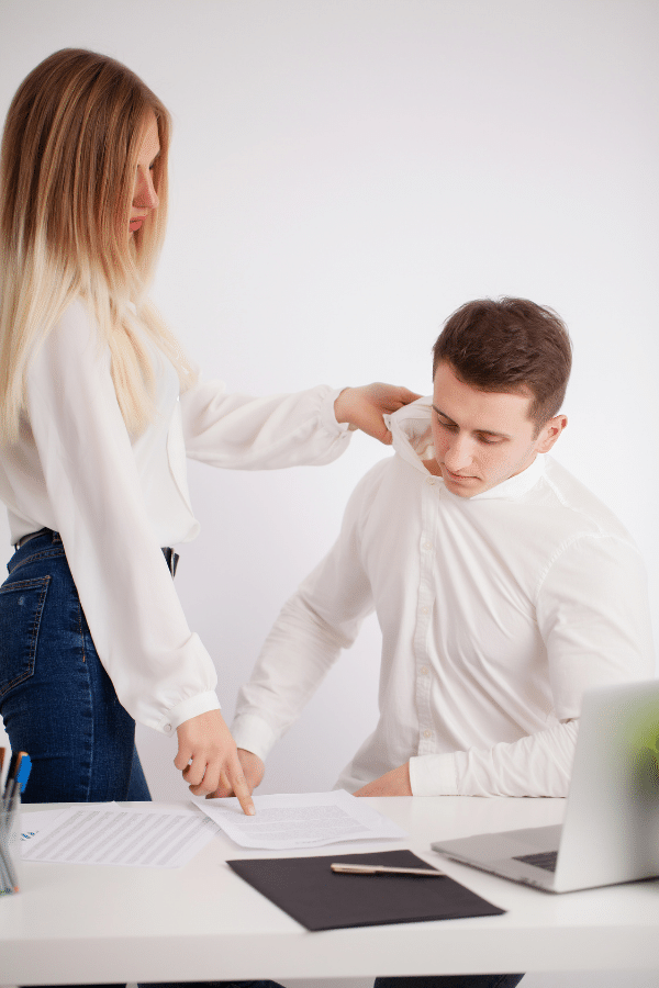Physical-assault-female-Boss-Brawls-at-Manager-at-Office